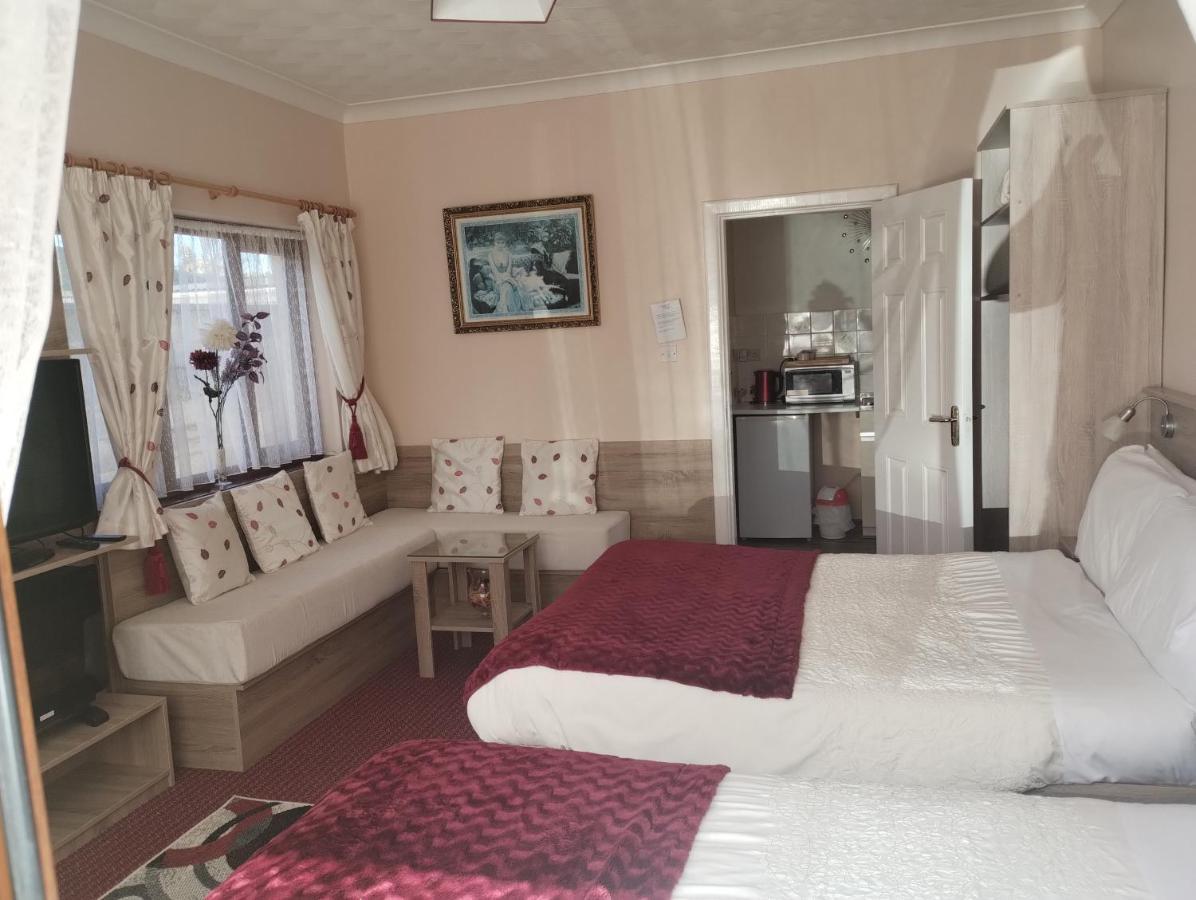 קיל איירן Shepherds Lodge B&B מראה חיצוני תמונה