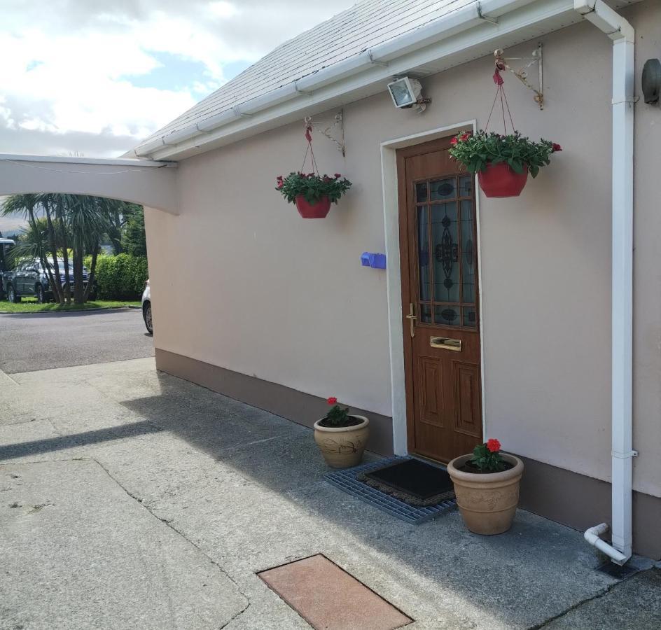 קיל איירן Shepherds Lodge B&B מראה חיצוני תמונה